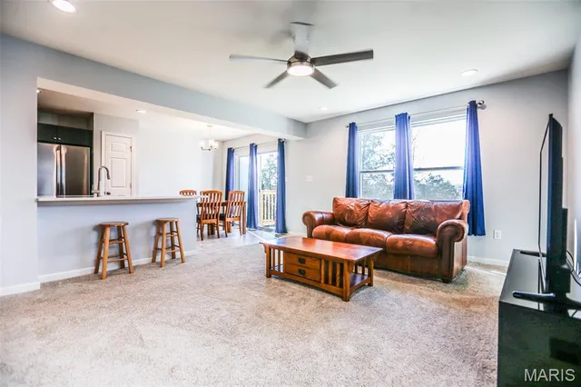 $274,900 | 1056 Vardon Mdws Drive, Union, MO 63084