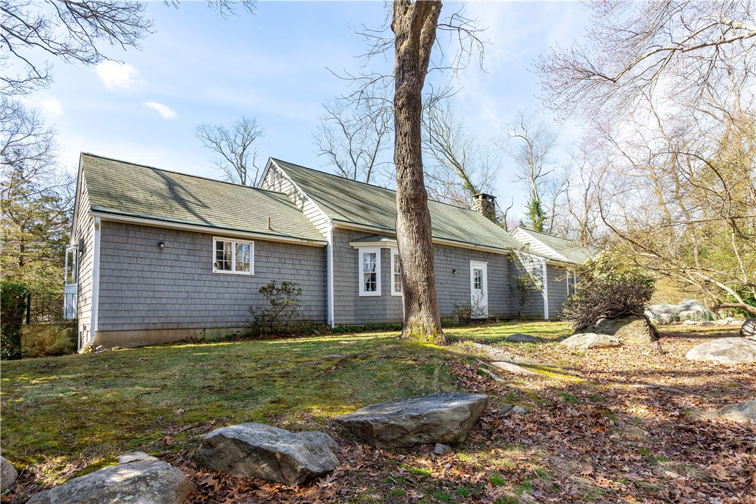 155 Howland Road East Greenwich, RI 02818 - Photo 36 of 37 Gallery Image 36