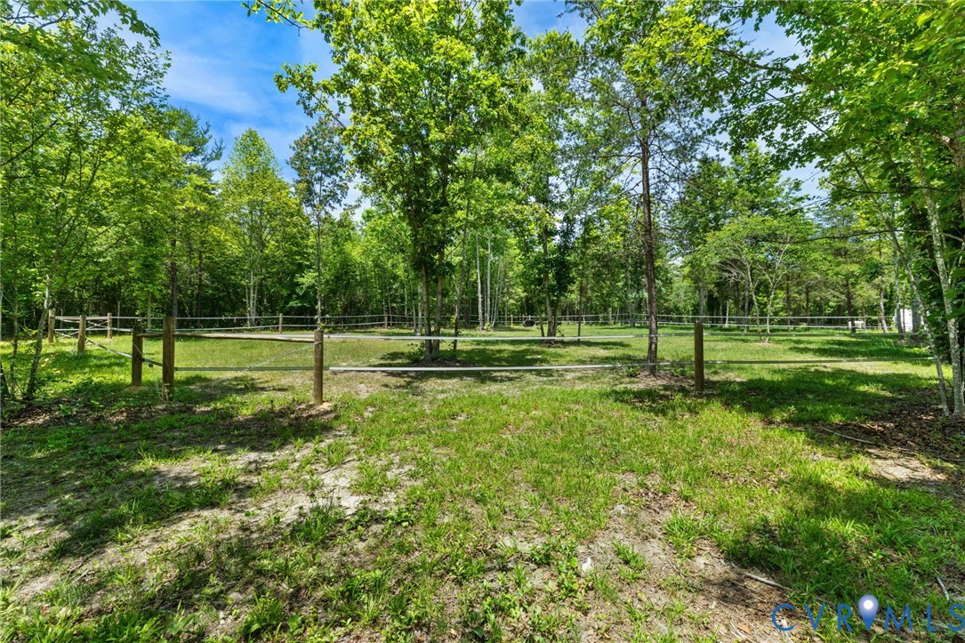 3269 Lowry Road Columbia, VA 23038 - Photo 38 of 57 fenced pasture with partial shade