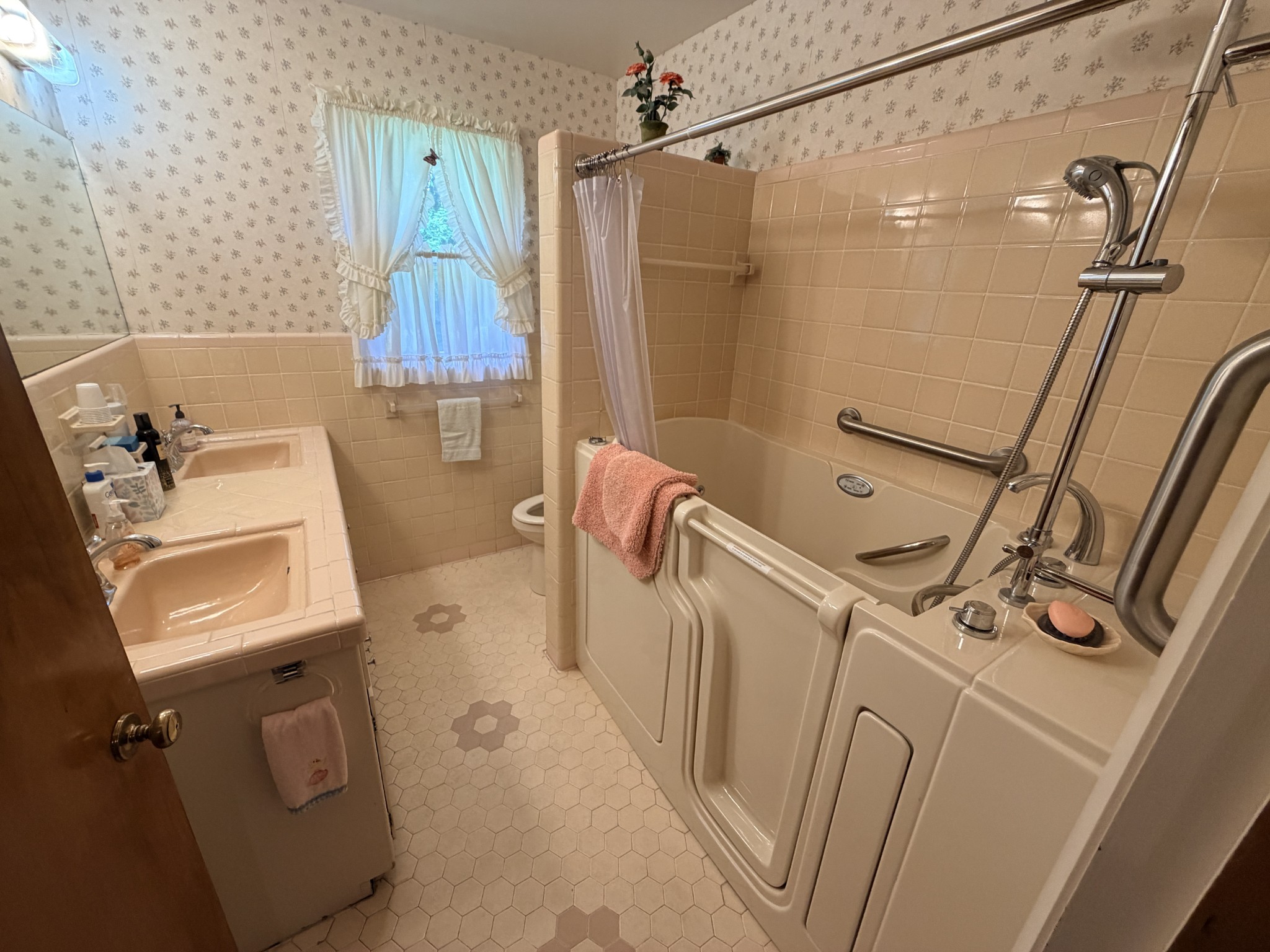 207 Mary Sharp Drive Decherd, TN 37324 - Photo 7 of 12