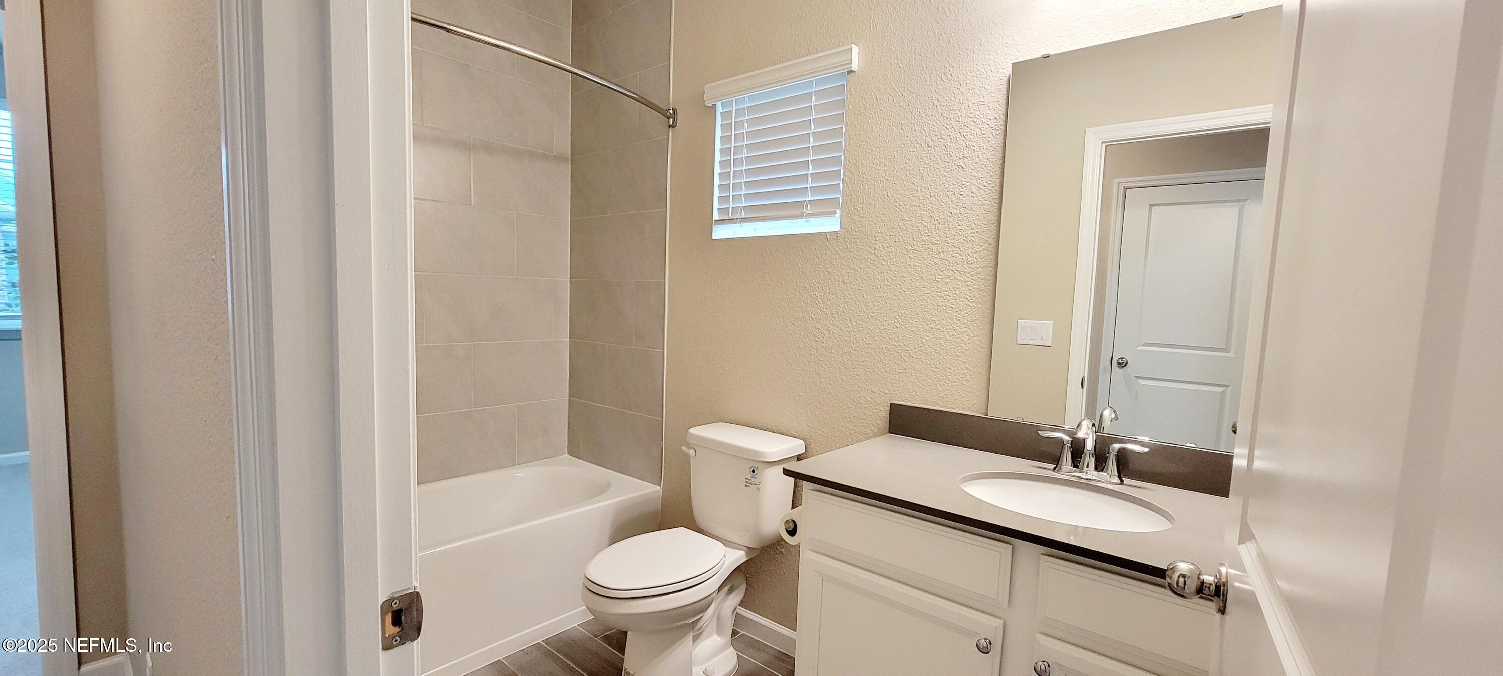 859 Brown Bear Run St. Johns, FL 32259 - Photo 8 of 30 20250330_104818