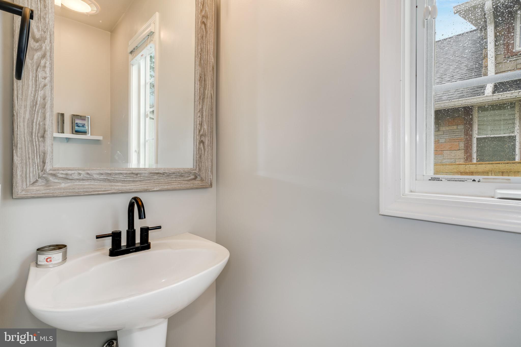 112 East Glebe Road Alexandria, VA 22305 - Photo 12 of 30