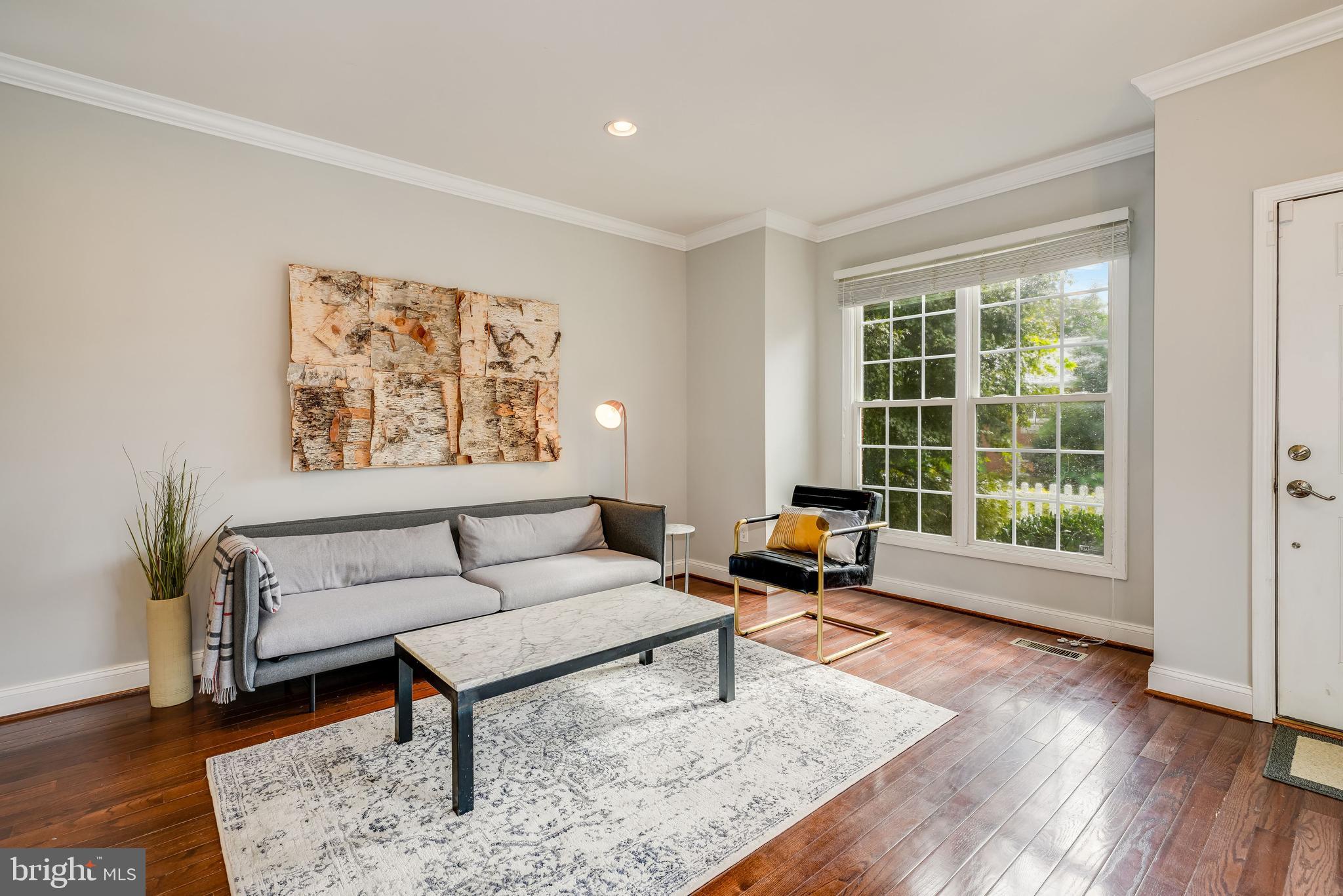 112 East Glebe Road Alexandria, VA 22305 - Photo 3 of 30