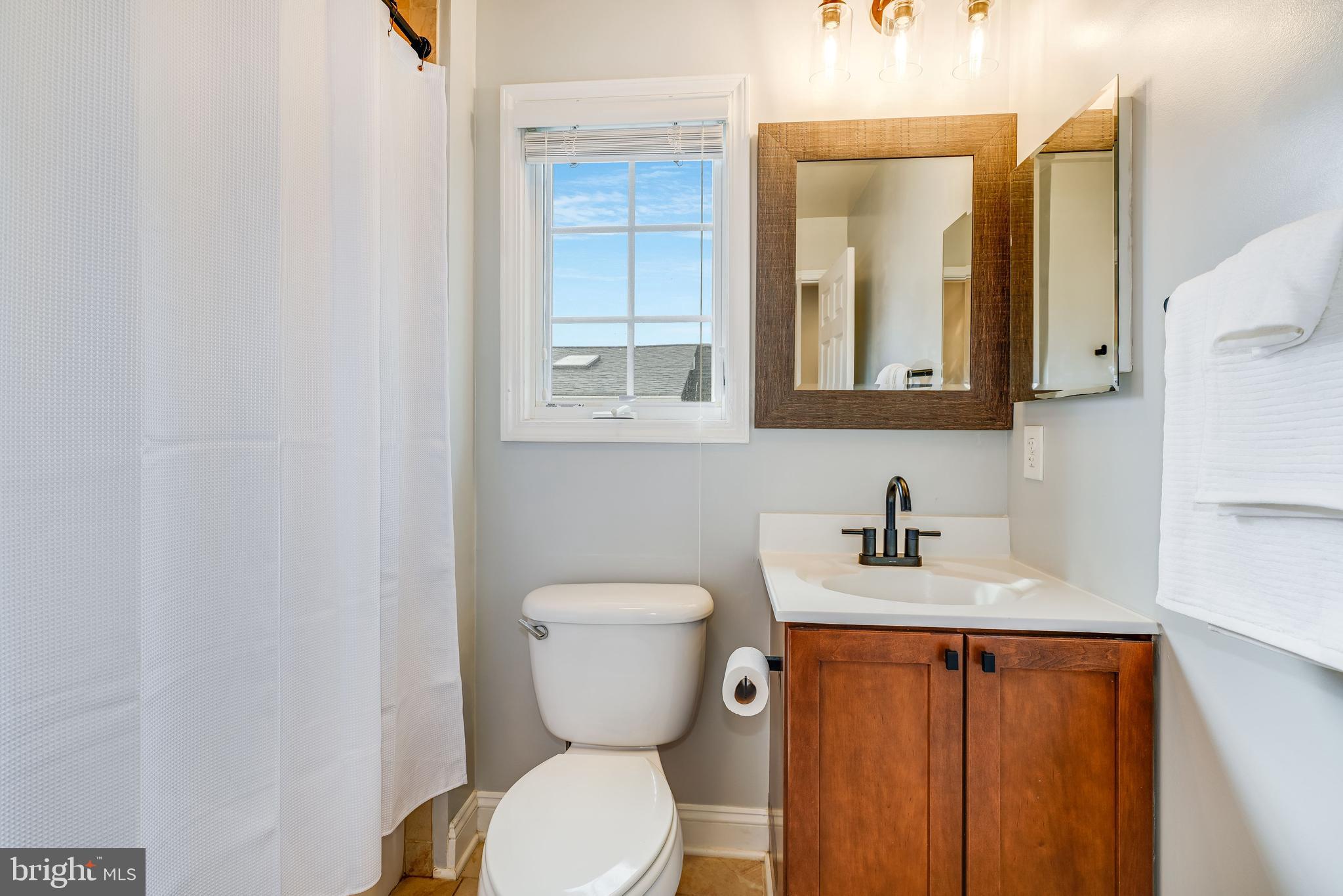 112 East Glebe Road Alexandria, VA 22305 - Photo 21 of 30