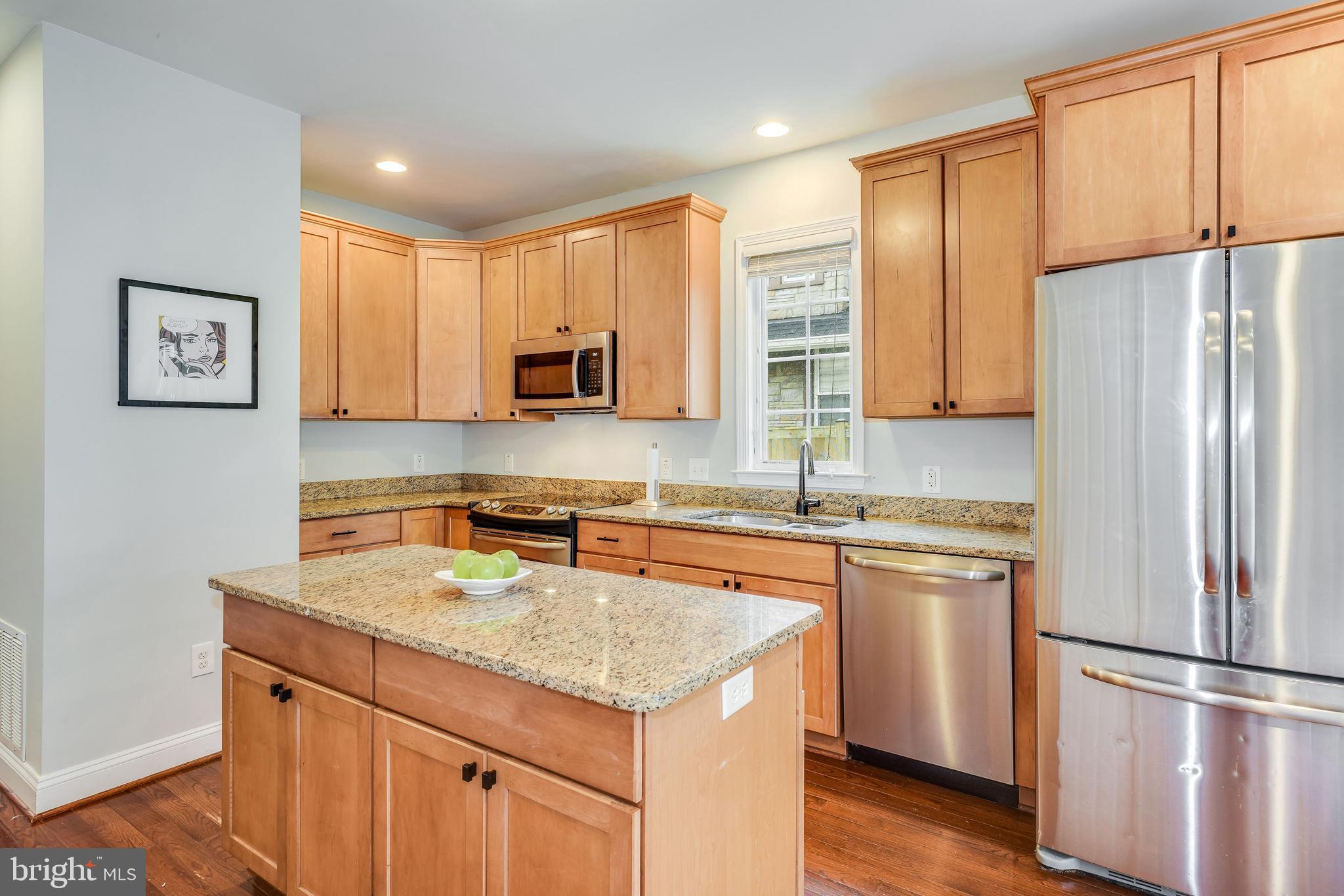 112 East Glebe Road Alexandria, VA 22305 - Photo 6 of 30