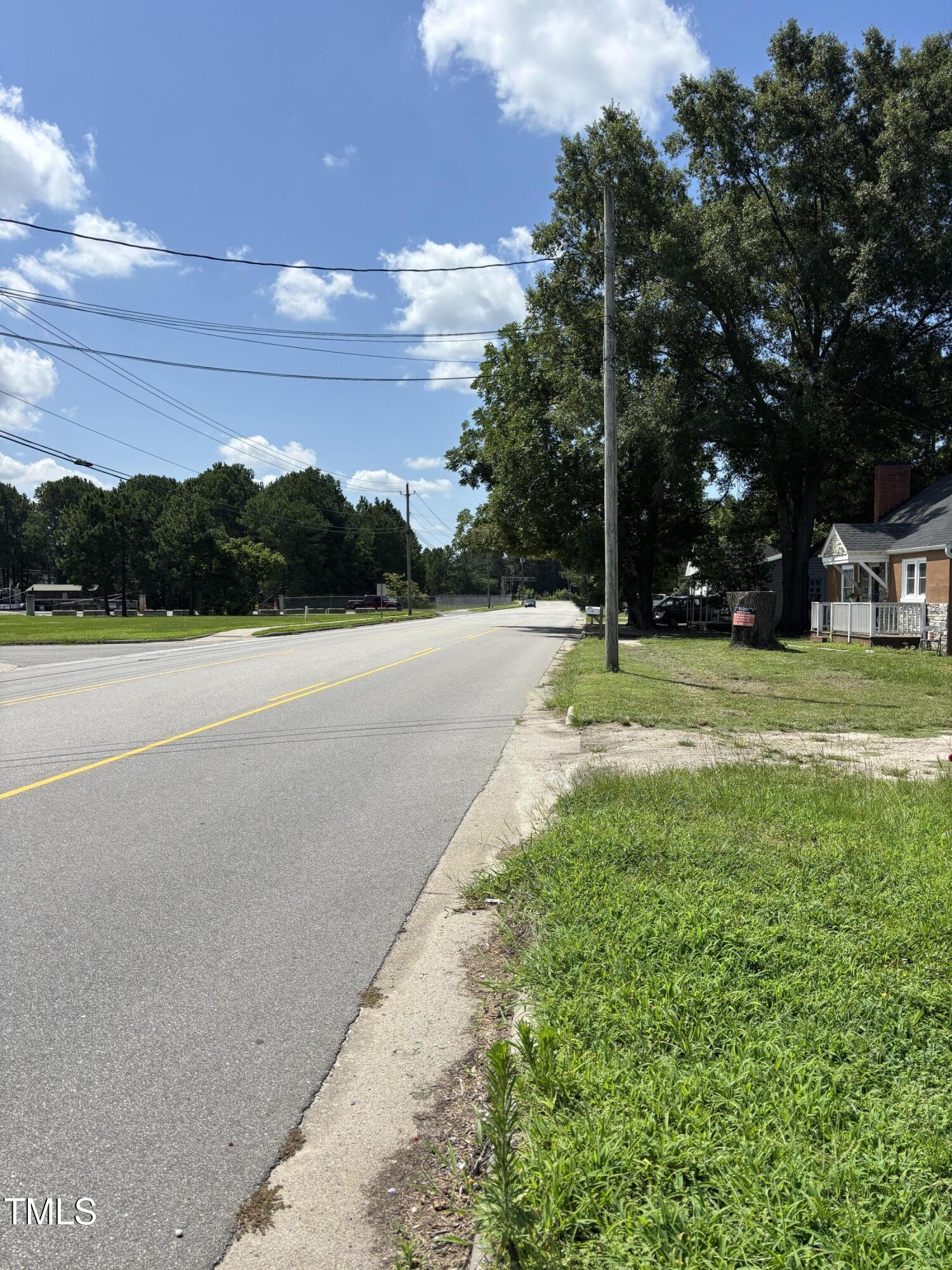 14 East Peedin Road Smithfield, NC 27577 - Photo 3 of 5 IMG_4912
