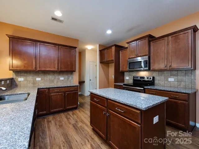 $435,000 | 1822 Charbray Lane, Charlotte, NC 28213