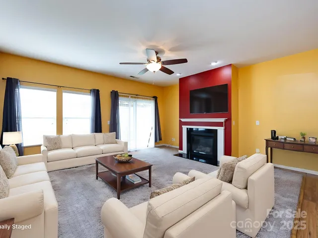 $435,000 | 1822 Charbray Lane, Charlotte, NC 28213