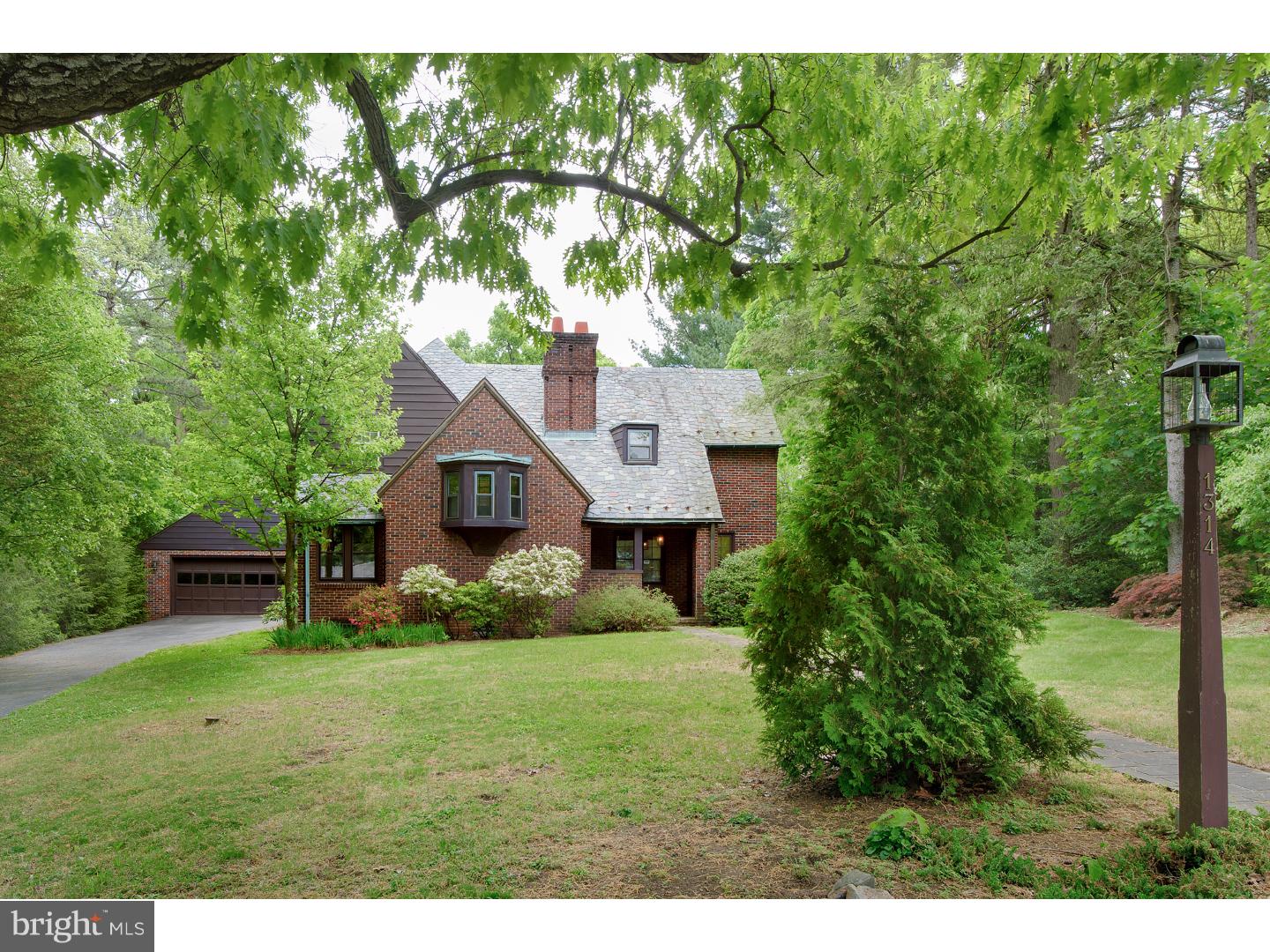1314 Farr Road Reading, PA 19611 - Photo 2 of 25 Gallery Image 2