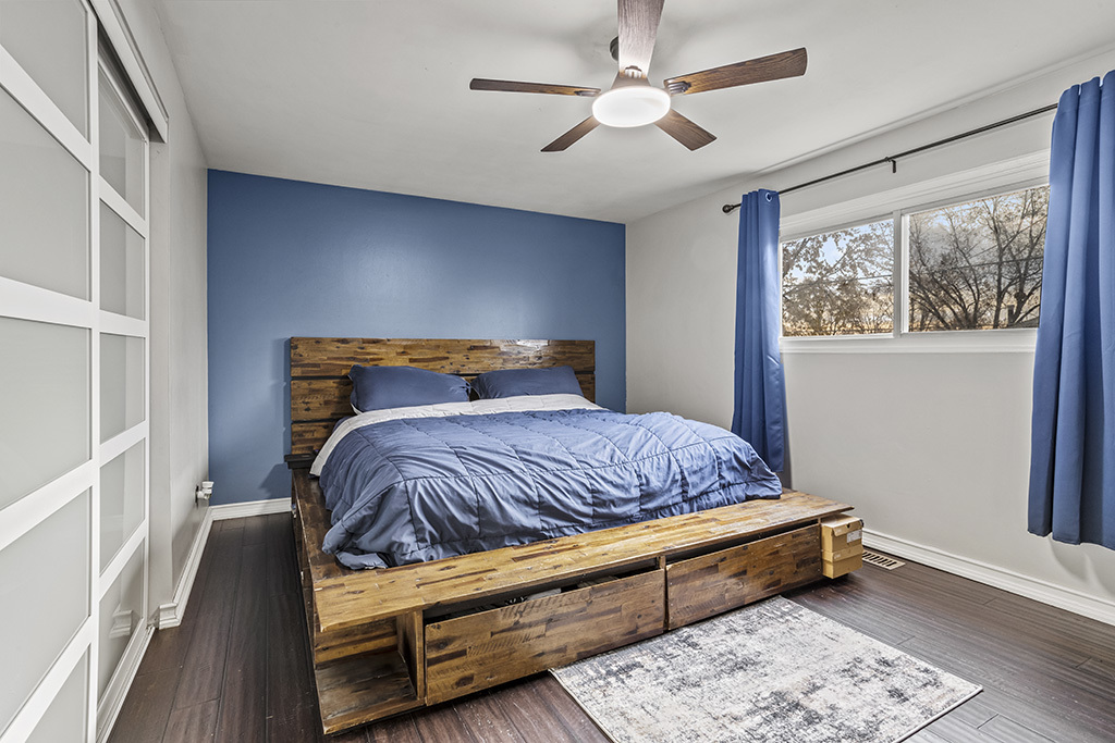 5113 Coulter Road Oak Forest, IL 60452 - Photo 9 of 13 a bedroom with bed and window