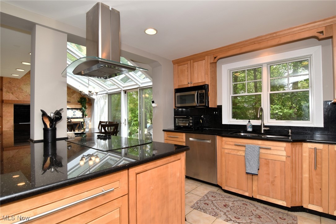 28650 Edgedale Road Cleveland, OH 44124 - Photo 14 of 46 Gallery Image 14