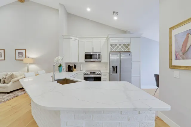 $6,150 | 104 Sea Oats Drive, Unit G, Juno Beach, FL 33408