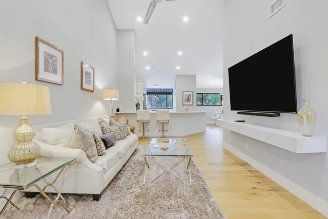 $6,150 | 104 Sea Oats Drive, Unit G, Juno Beach, FL 33408