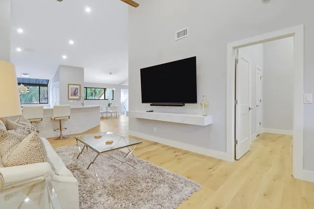 $6,150 | 104 Sea Oats Drive, Unit G, Juno Beach, FL 33408