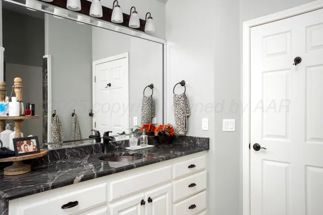 $549,900 | 4501 Aberdeen Drive, Amarillo, TX 79119