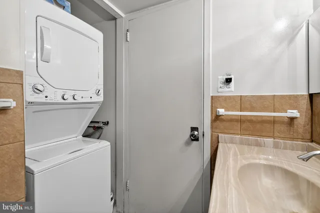 $130,000 | 3600 Conshohocken Avenue, Unit 706, Philadelphia, PA 19131