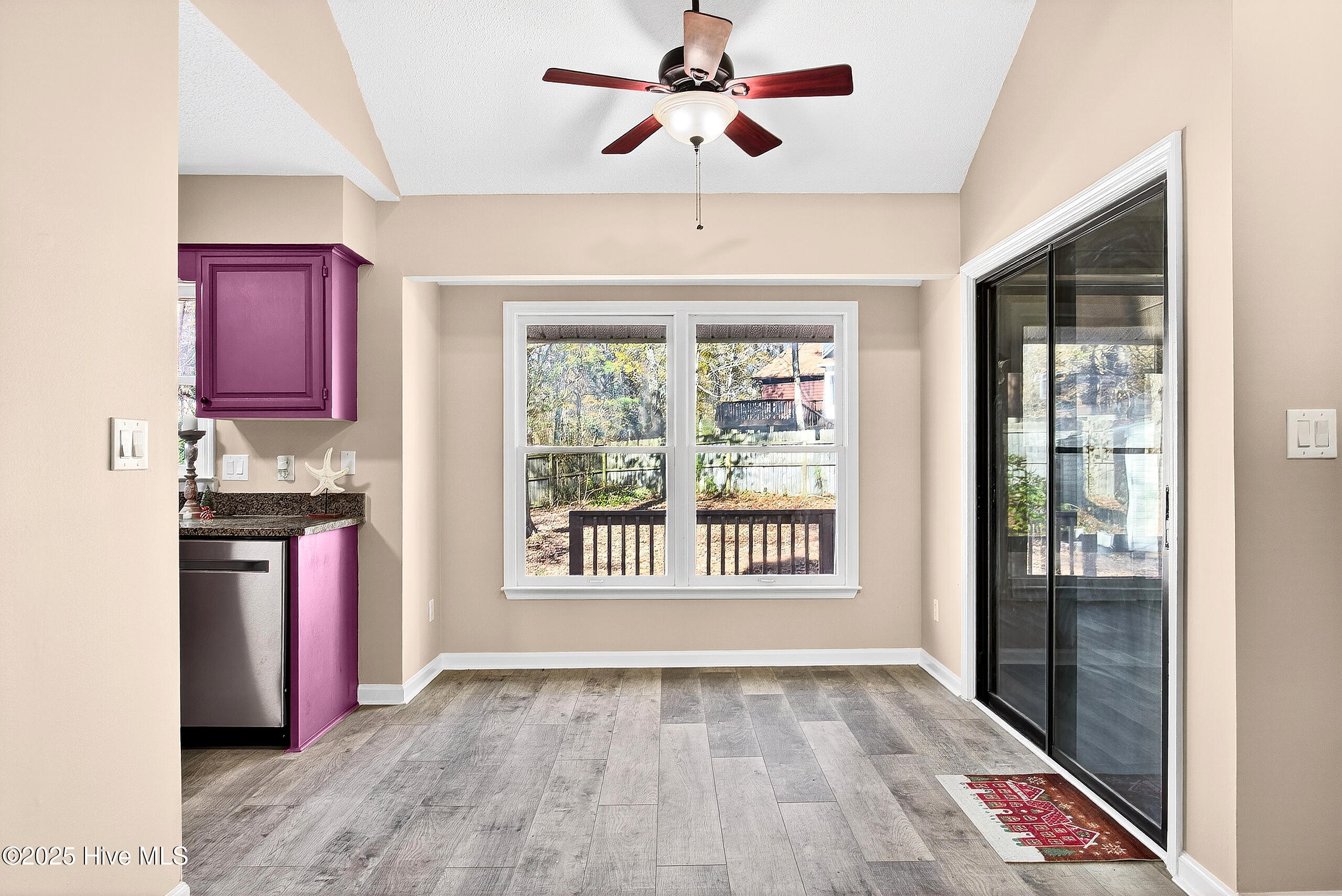105 Riverbend Road Jacksonville, NC 28540 - Photo 10 of 37 Dining