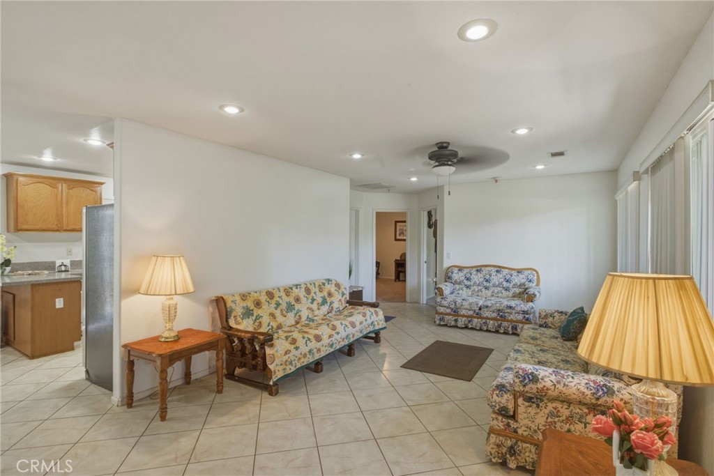 2908 Prospect Avenue Riverside, CA 92507 - Photo 4 of 24