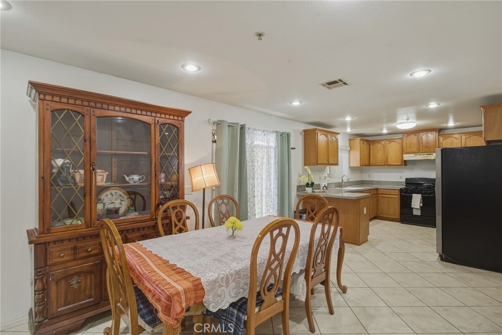 2908 Prospect Avenue Riverside, CA 92507 - Photo 9 of 24