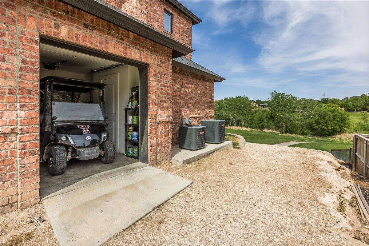 8 Cypress Point Amarillo, TX 79124 - Photo 43 of 43 a view of a house with a patio