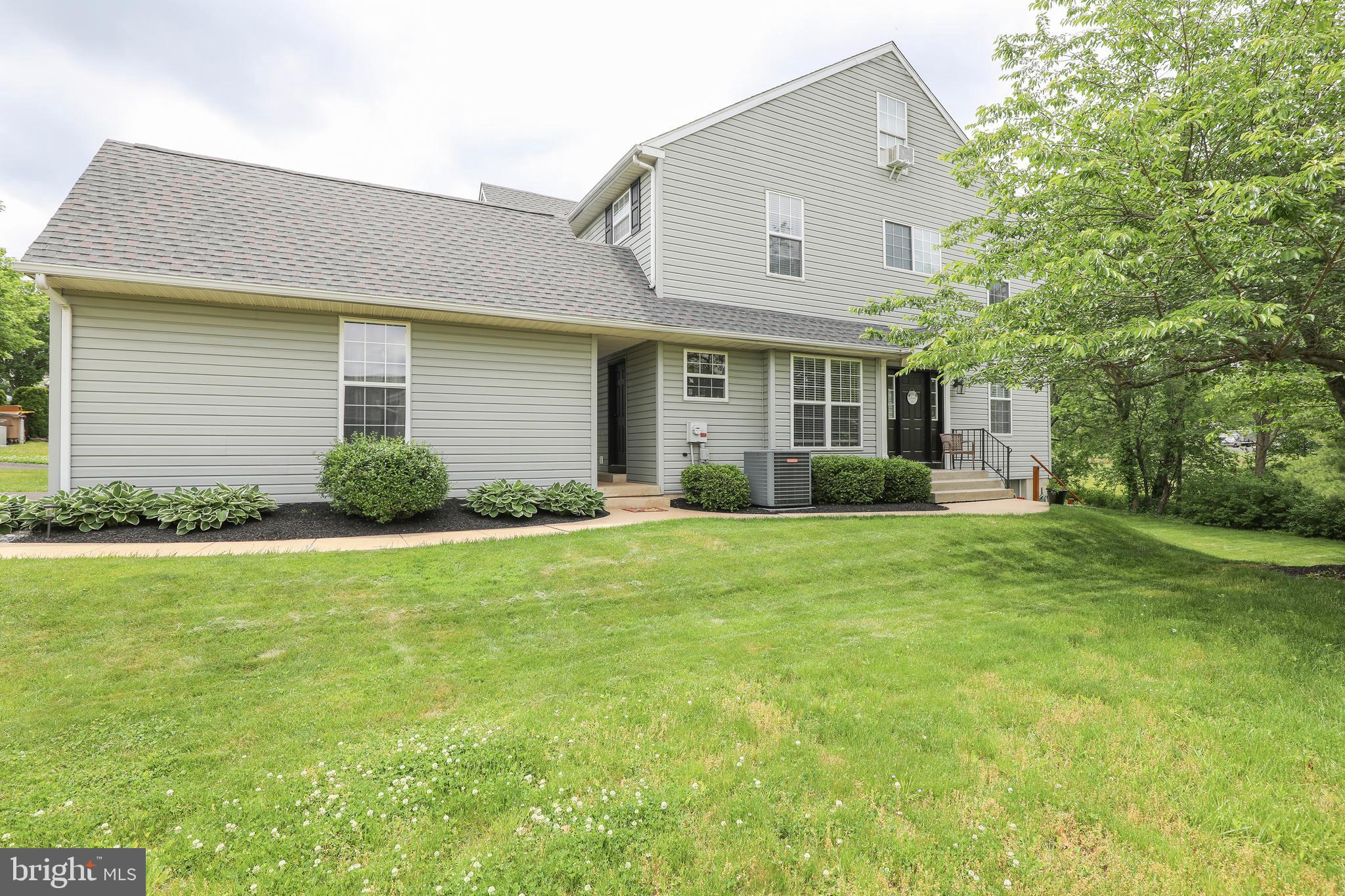 34 Country Road Perkasie, PA 18944 - Photo 3 of 42 Gallery Image 3