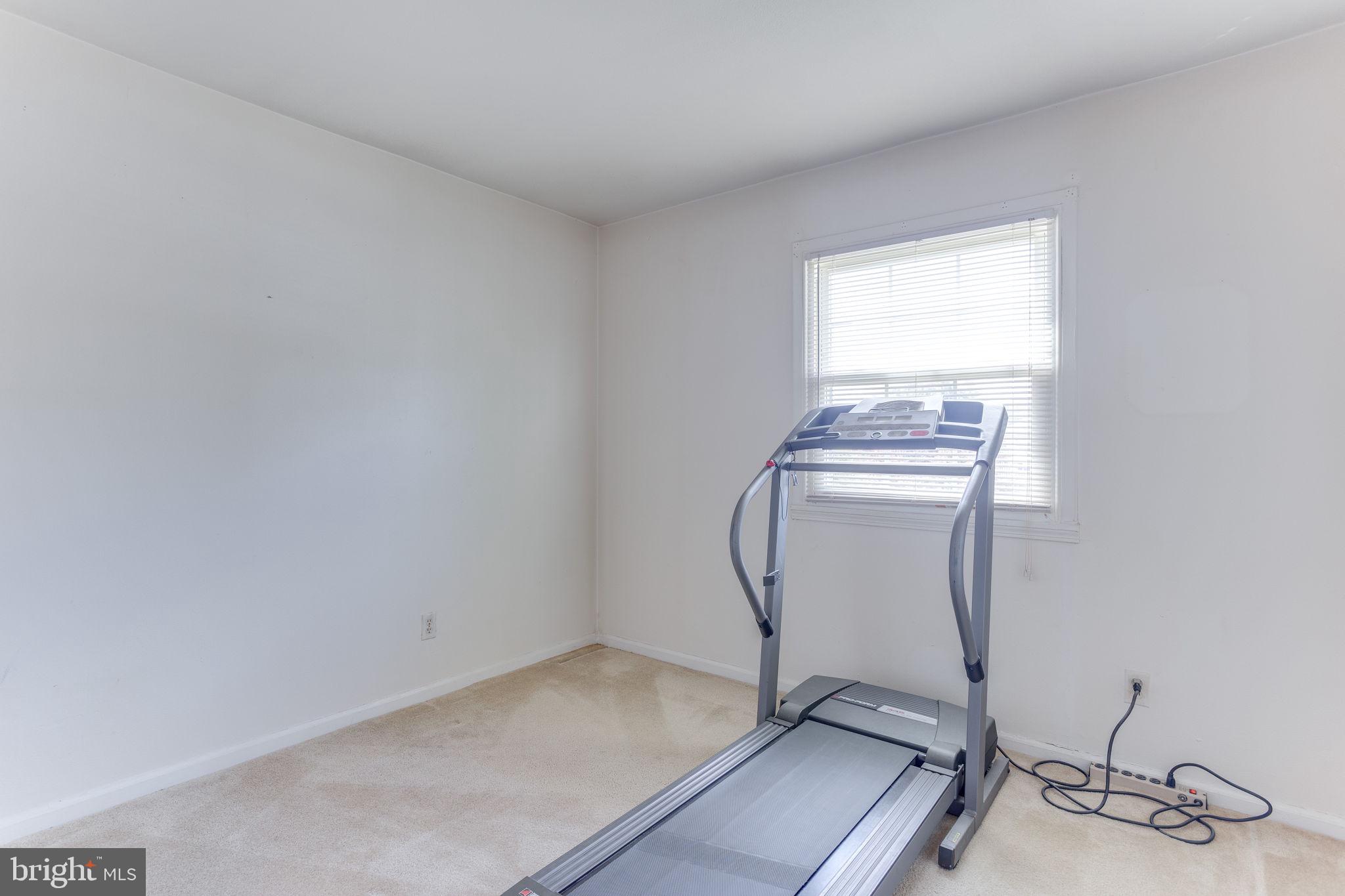 202 North Sycamore Road Sterling, VA 20164 - Photo 11 of 38 Bedroom #3