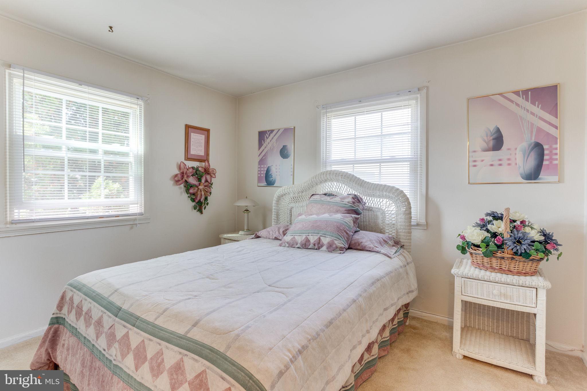202 North Sycamore Road Sterling, VA 20164 - Photo 30 of 38 Gallery Image 30