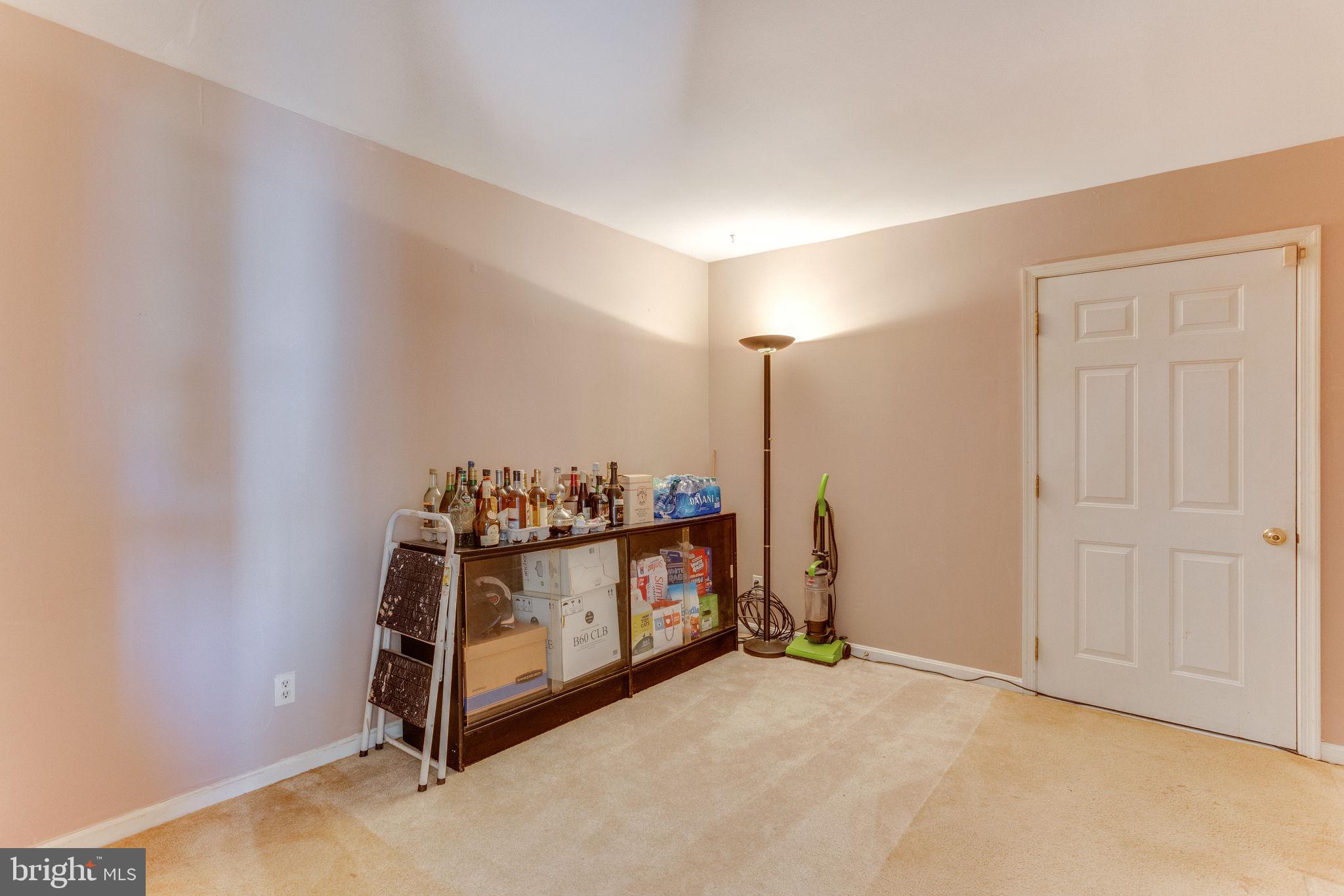 202 North Sycamore Road Sterling, VA 20164 - Photo 33 of 38 Gallery Image 33