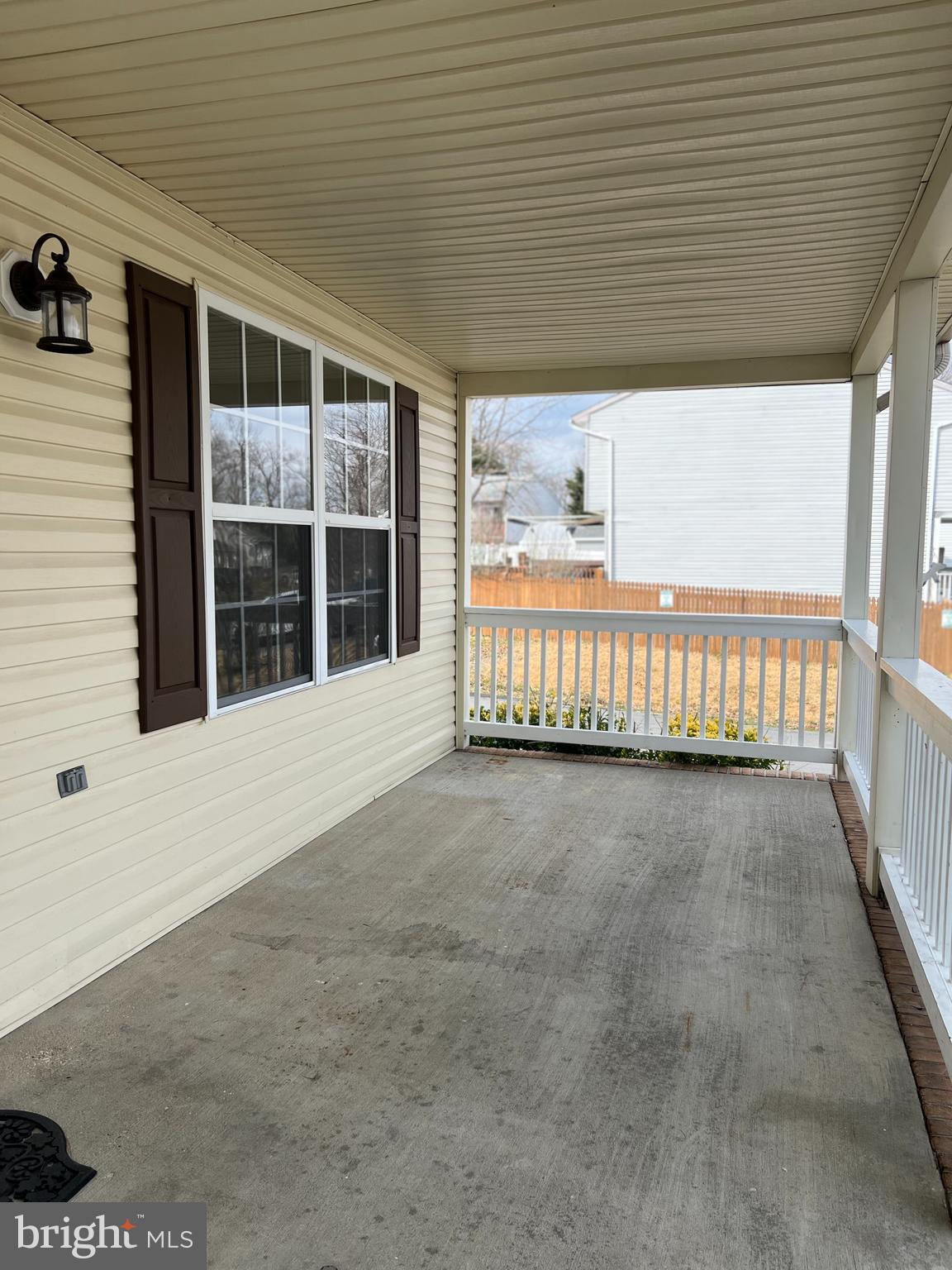 7772 Old House Road Pasadena, MD 21122 - Photo 3 of 23 largeg front porch