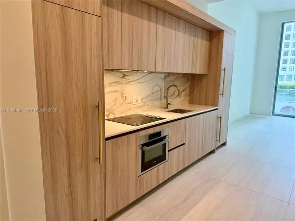 $4,200 | 77 Southeast 5th, Unit 1213, Miami, FL 33131