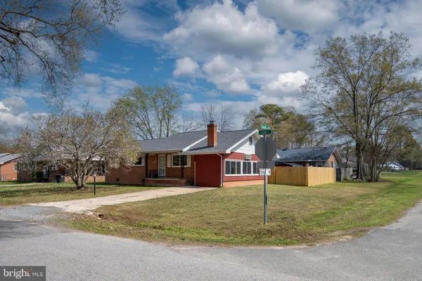$300,000 | 160 12th Street, Colonial Beach, VA 22443
