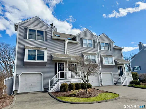 $795,000 | 3 Ocean Reef Drive, Unit 3, Fairfield, CT 06824