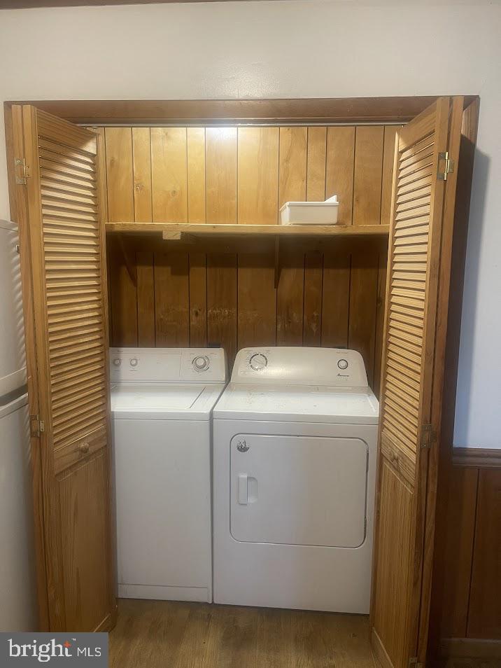 204 East Adams Street Georgetown, DE 19947 - Photo 14 of 18 a utility room with dryer and washer