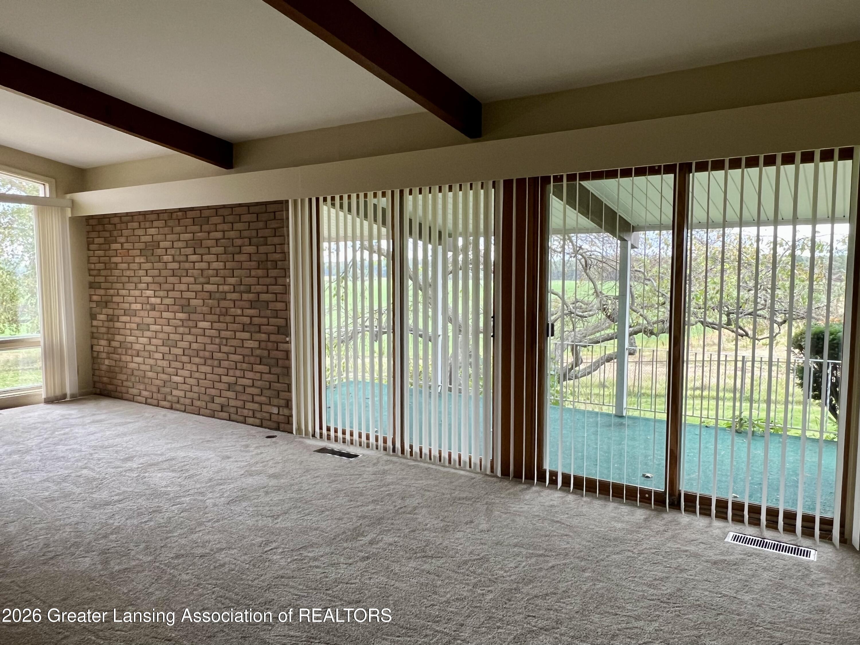 3020 Aurelius Road Onondaga, MI 49264 - Photo 12 of 55 Living Room