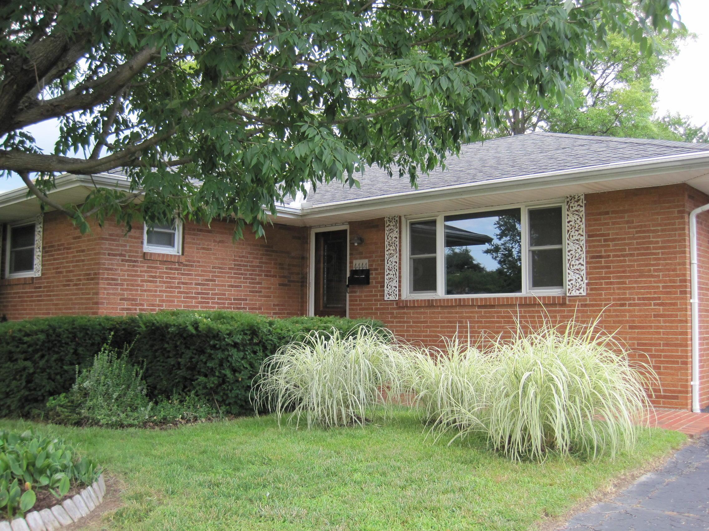 4444 Wanda Lane Road Columbus, OH 43224 - Photo 3 of 23 Gallery Image 3