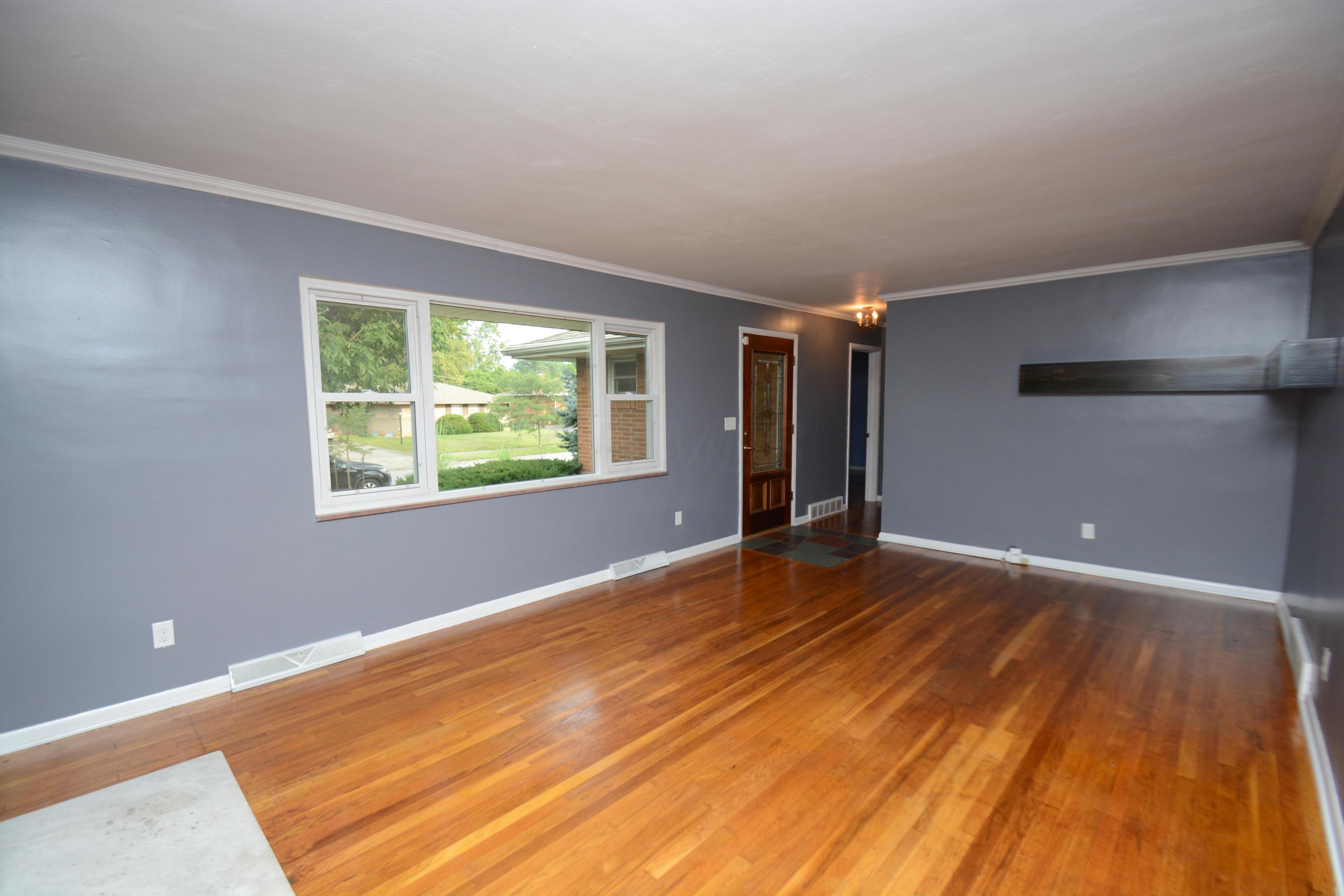 4444 Wanda Lane Road Columbus, OH 43224 - Photo 5 of 23 Gallery Image 5