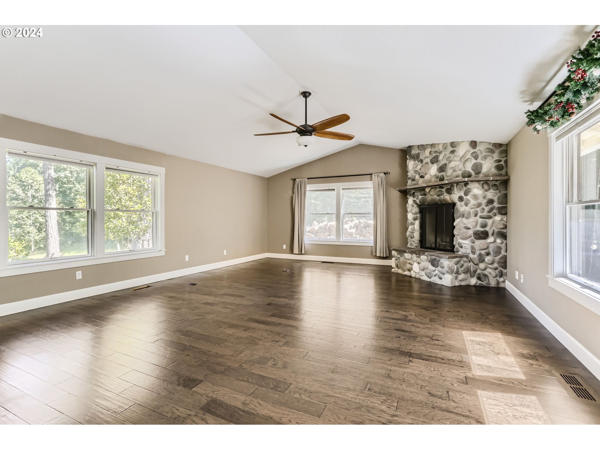 32480 Southeast Colorado Road Sandy, OR 97055 - Photo 20 of 48