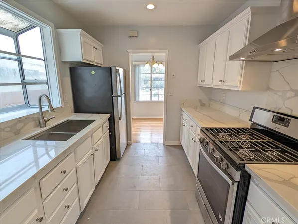 $4,300 | 2746 Thurman Avenue, Los Angeles, CA 90016