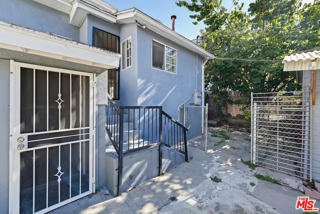 $1,399,000 | 1121 South Serrano Avenue, Los Angeles, CA 90006