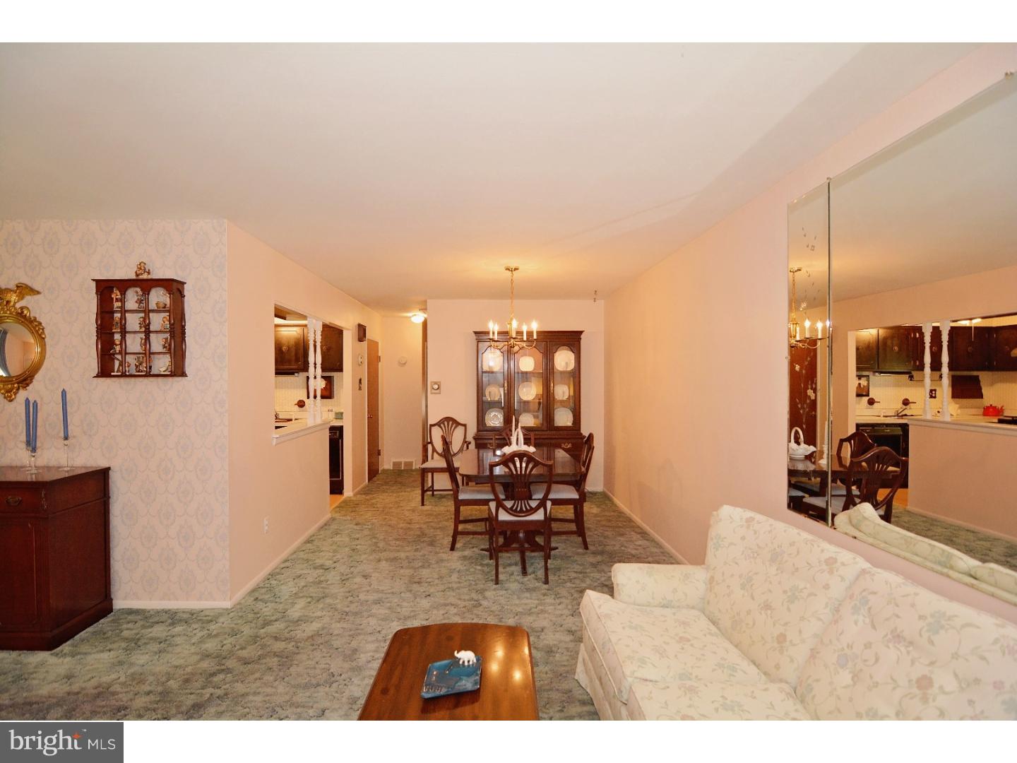 189 Greendale Road Philadelphia, PA 19154 - Photo 8 of 22 Dining Room