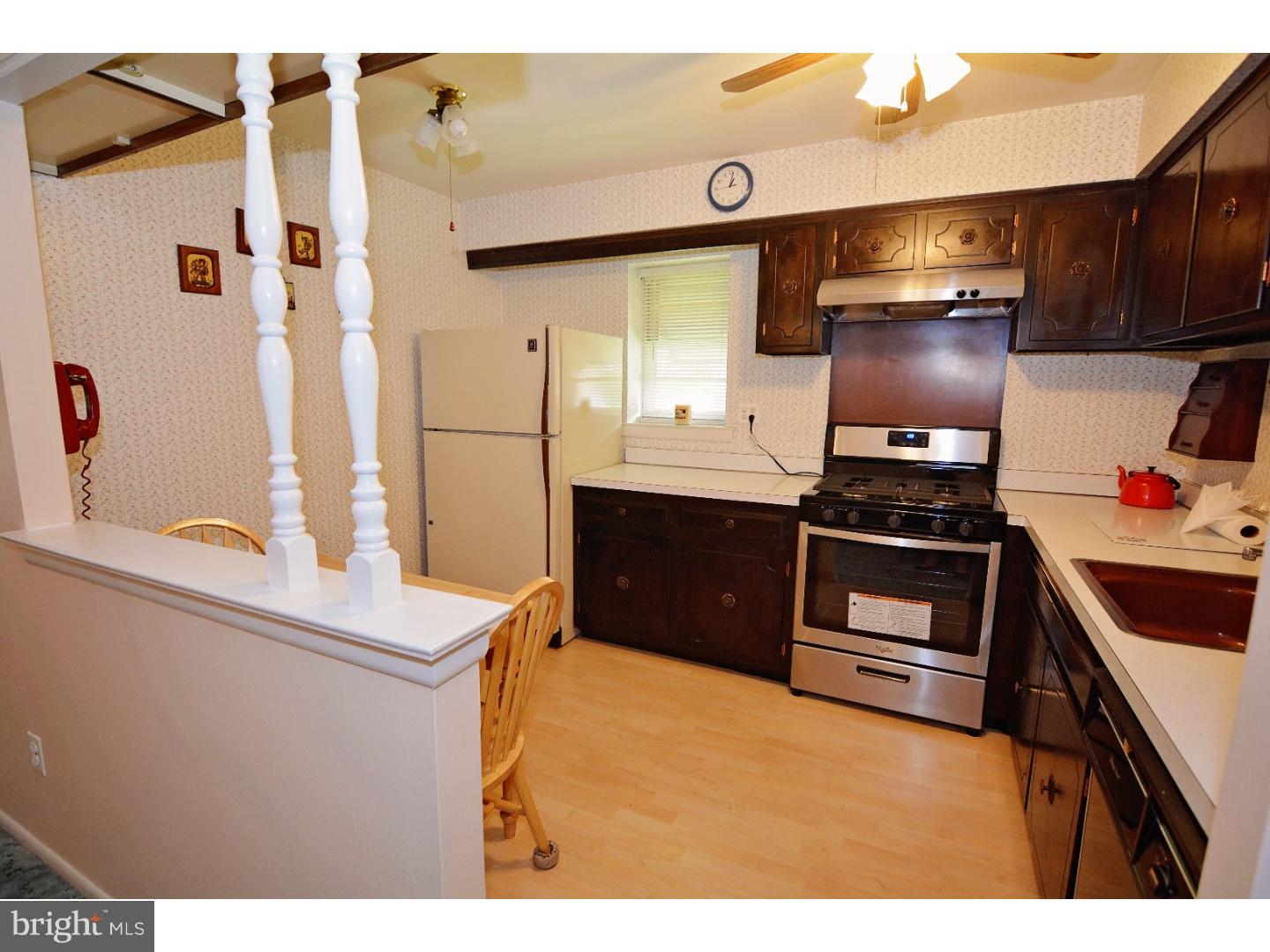 189 Greendale Road Philadelphia, PA 19154 - Photo 9 of 22 Kitchen