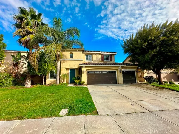 $900,000 | 6854 Farmall Way, Eastvale, CA 92880