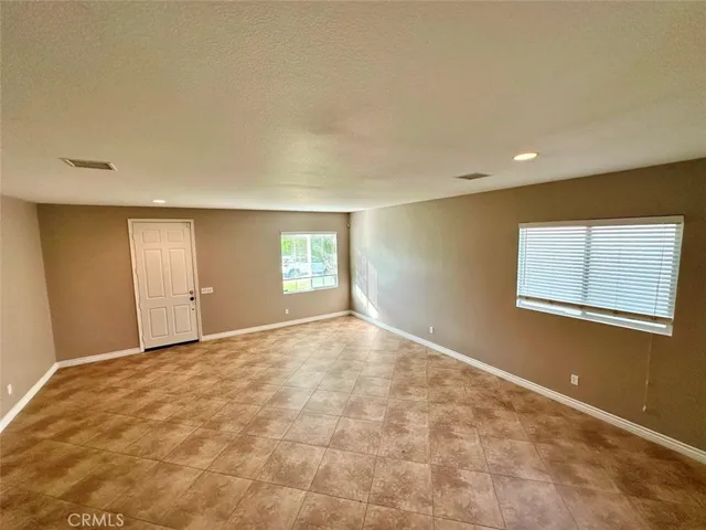 $970,000 | 6854 Farmall Way, Eastvale, CA 92880