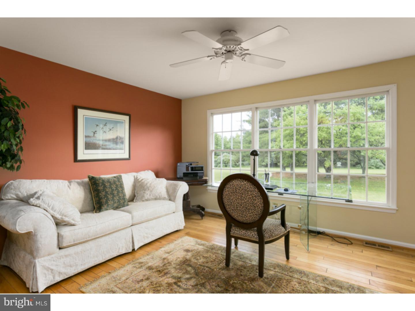 4 Reeves Station Road Medford, NJ 08055 - Photo 12 of 25 Living Room