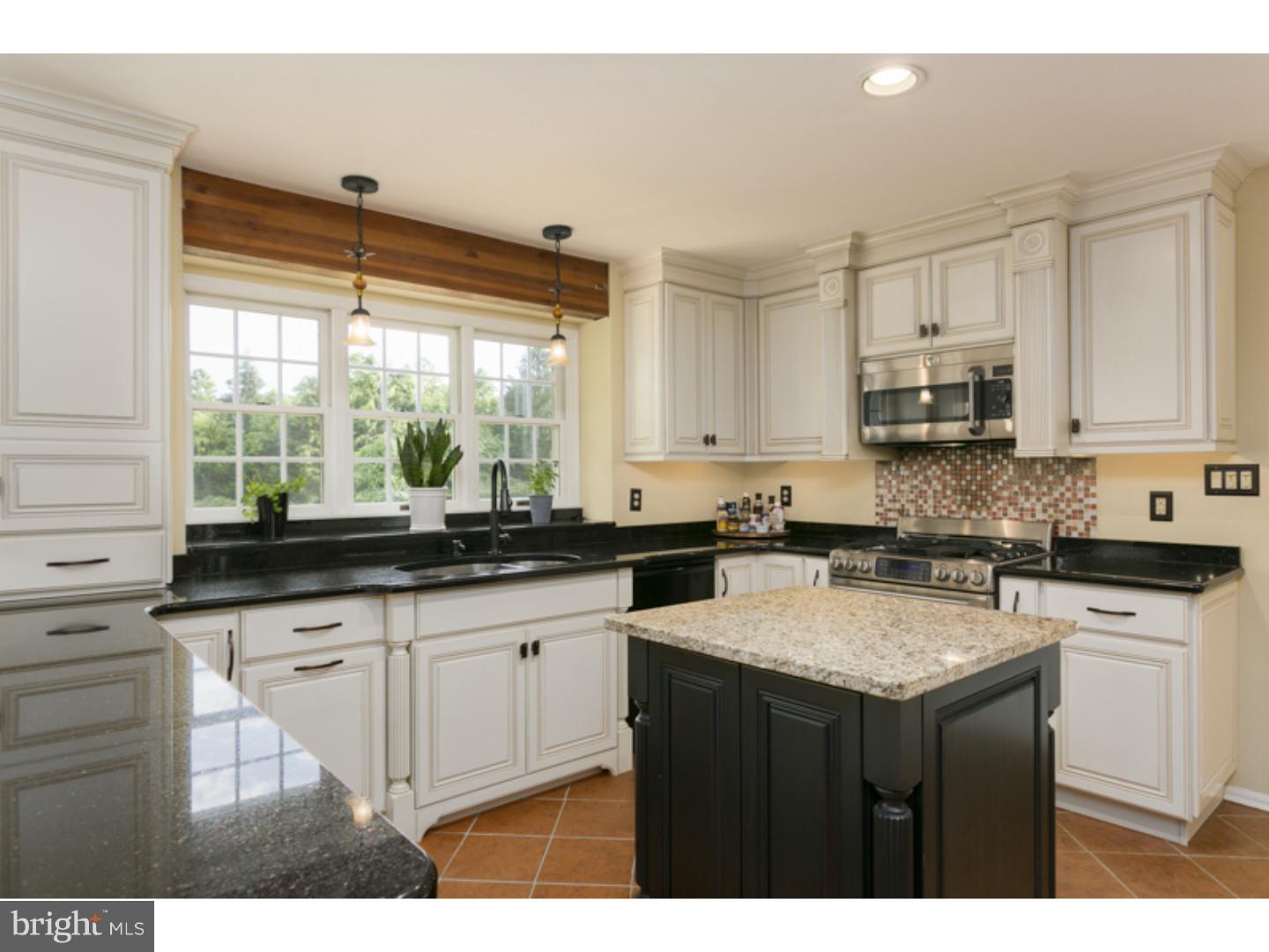 4 Reeves Station Road Medford, NJ 08055 - Photo 8 of 25 Kitchen