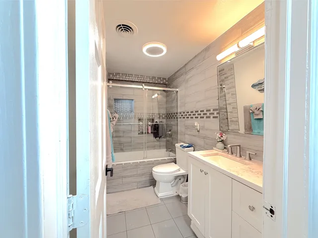 $230,000 | 1426 Stanley Boulevard, Calumet City, IL 60409