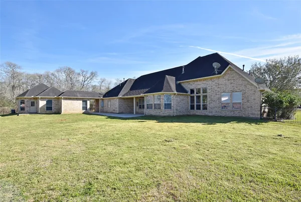 $950,000 | 9019 Lady Laura Lane, Richmond, TX 77469