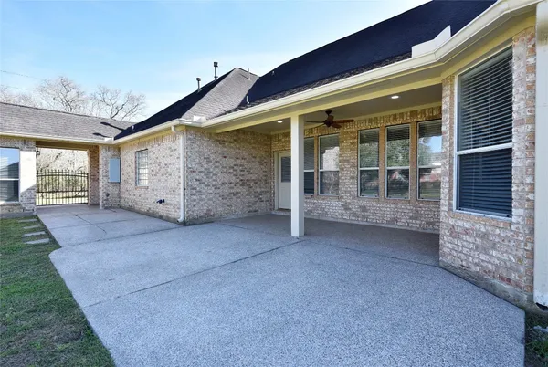 $950,000 | 9019 Lady Laura Lane, Richmond, TX 77469