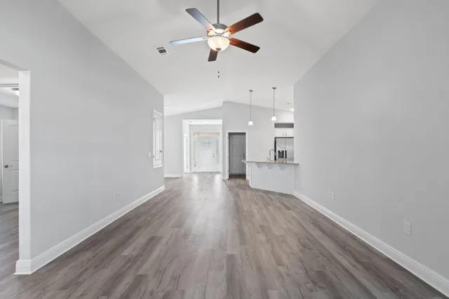 $2,700 | 571 Riverwalk Circle, Freeport, FL 32439