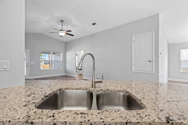 $2,700 | 571 Riverwalk Circle, Freeport, FL 32439